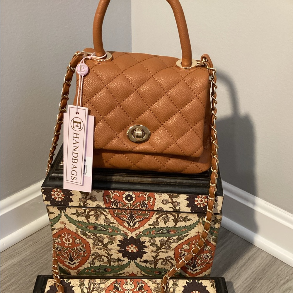E Quilted Handbag (Carmel)